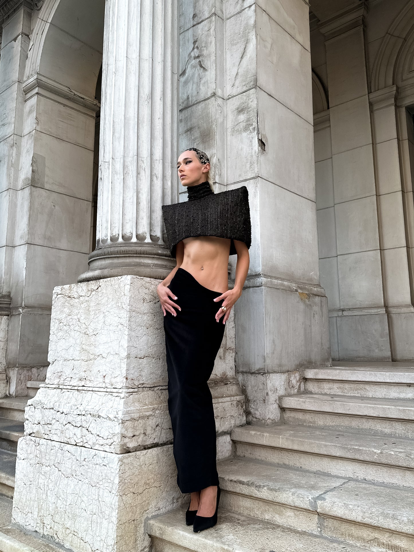 Gold top with shoulderpads